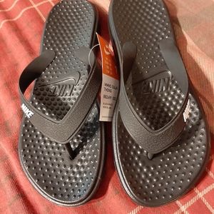 Nike flip flops